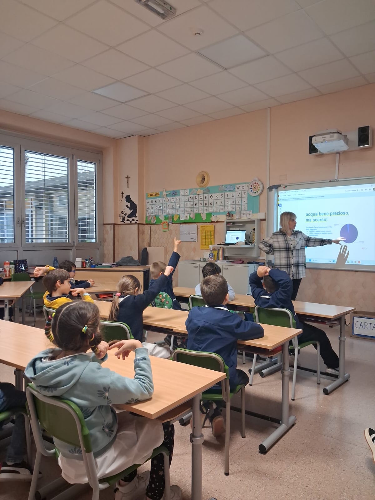 2ac04ef6-12a1-4126-8f40-af0ebbdfd467